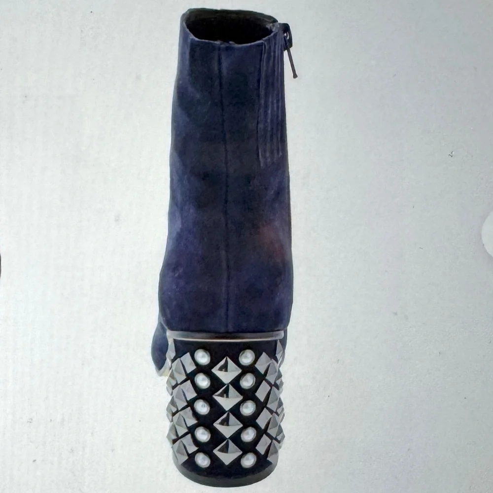 Guess Women's Blue Suede Stud Heeled Ankle Boots NWOT - Picture 6 of 12
